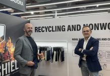 Penteadora integra não-tecidos reciclados no portefólio